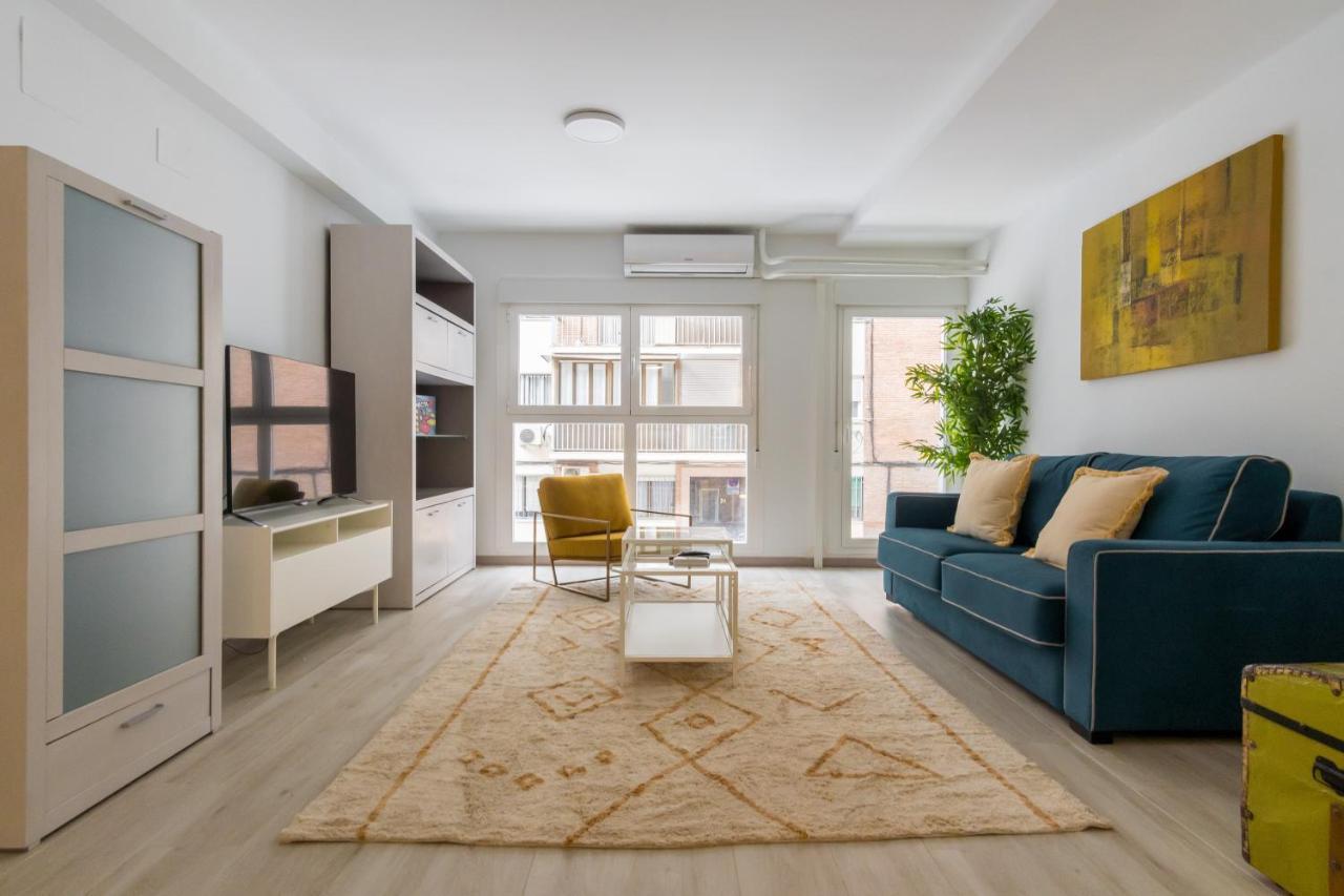 Bright New And Wide- 1bd 1bth- Delicias *