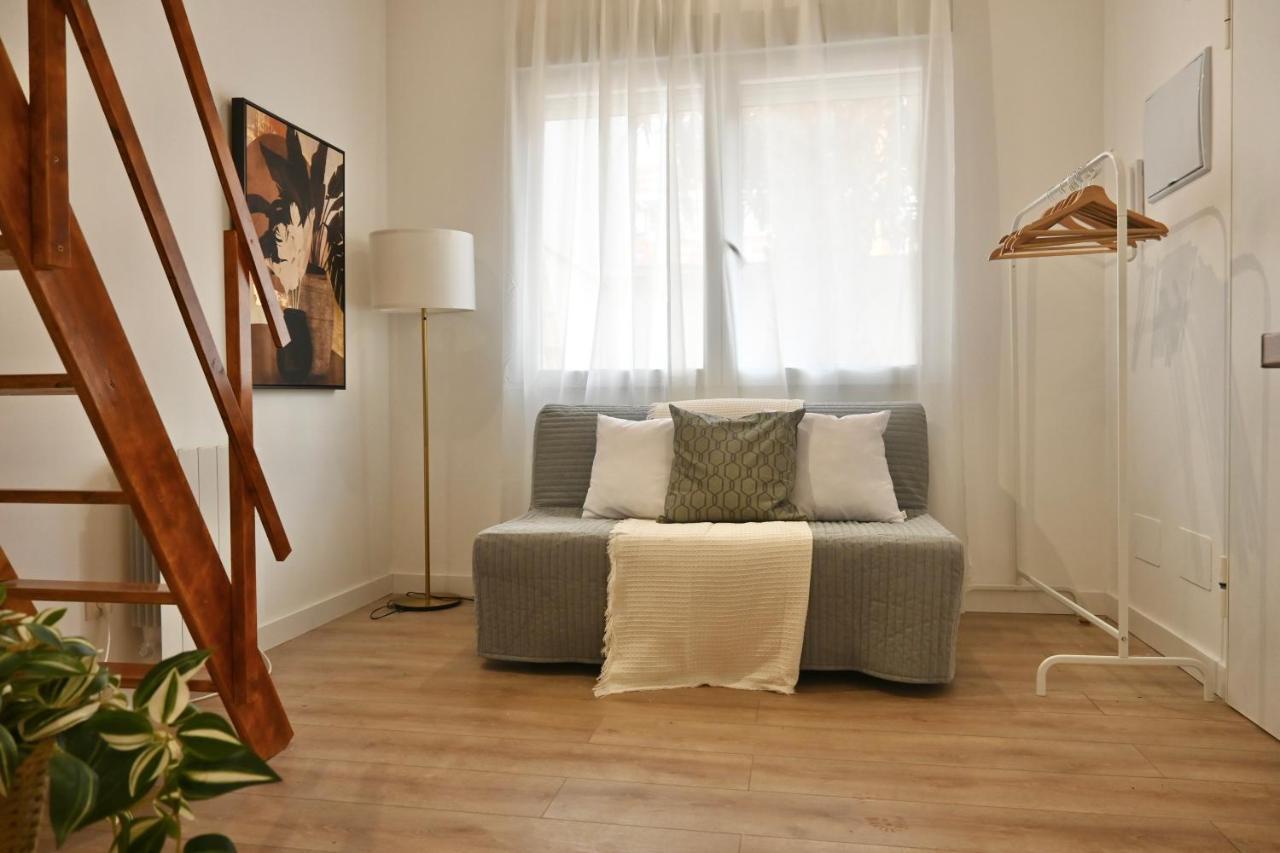 Encantador Estudio Temporal Con Cama En Mezanine Cerca De La Vibrante Avenida Albufera Mpe35 Apartment