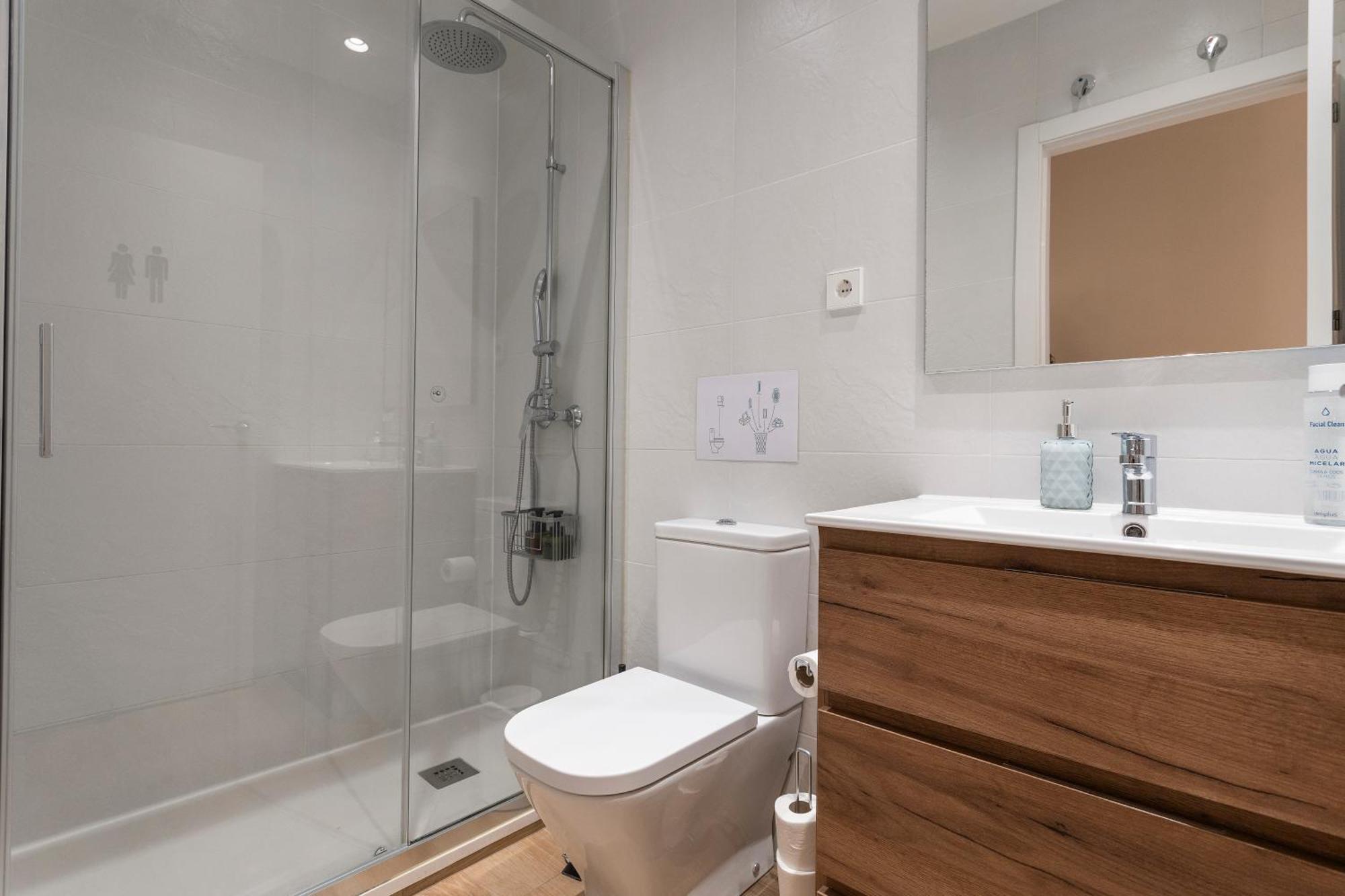 Guest house 4 Bears Sharehome Madrid