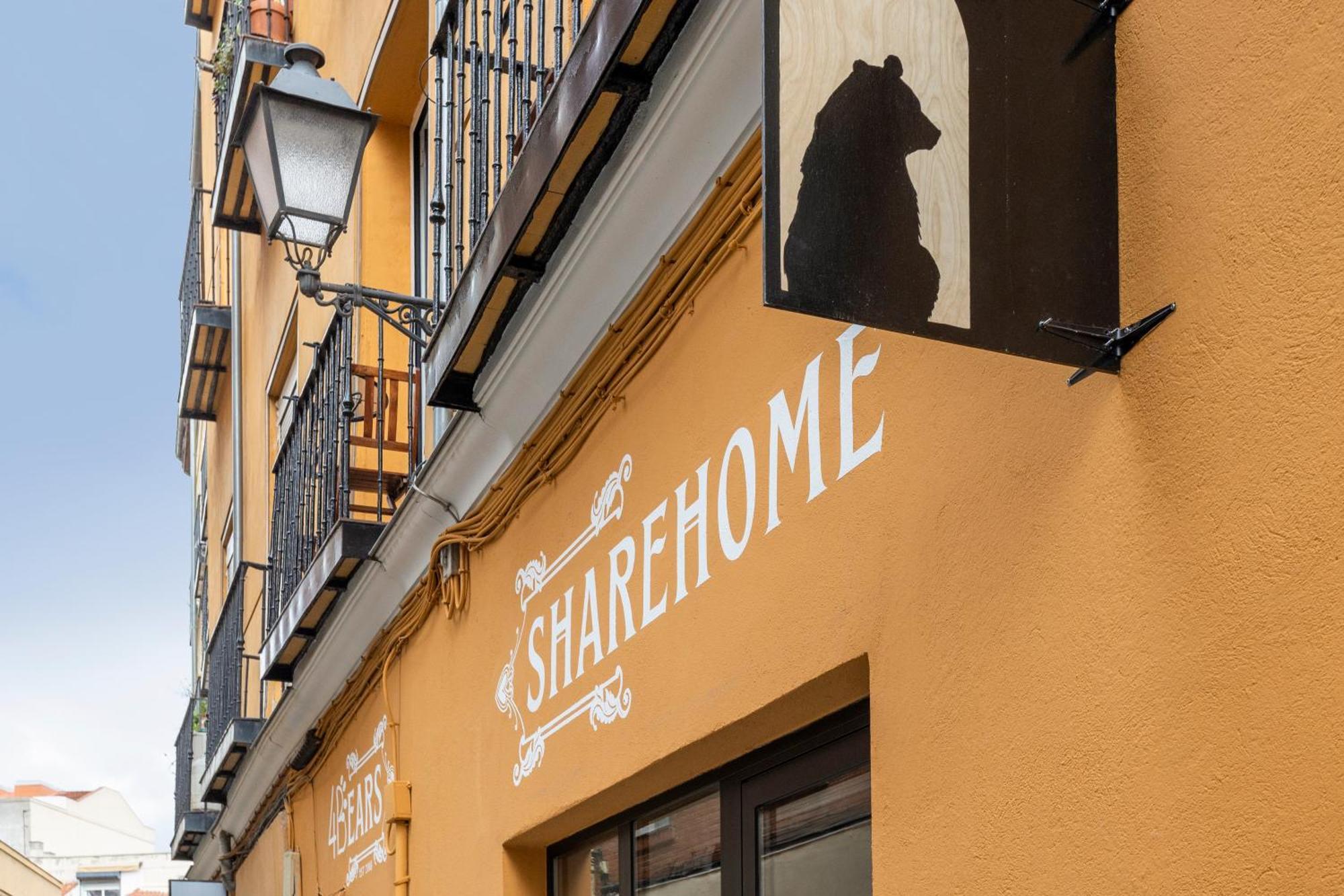 4 Bears Sharehome Guest house Madrid