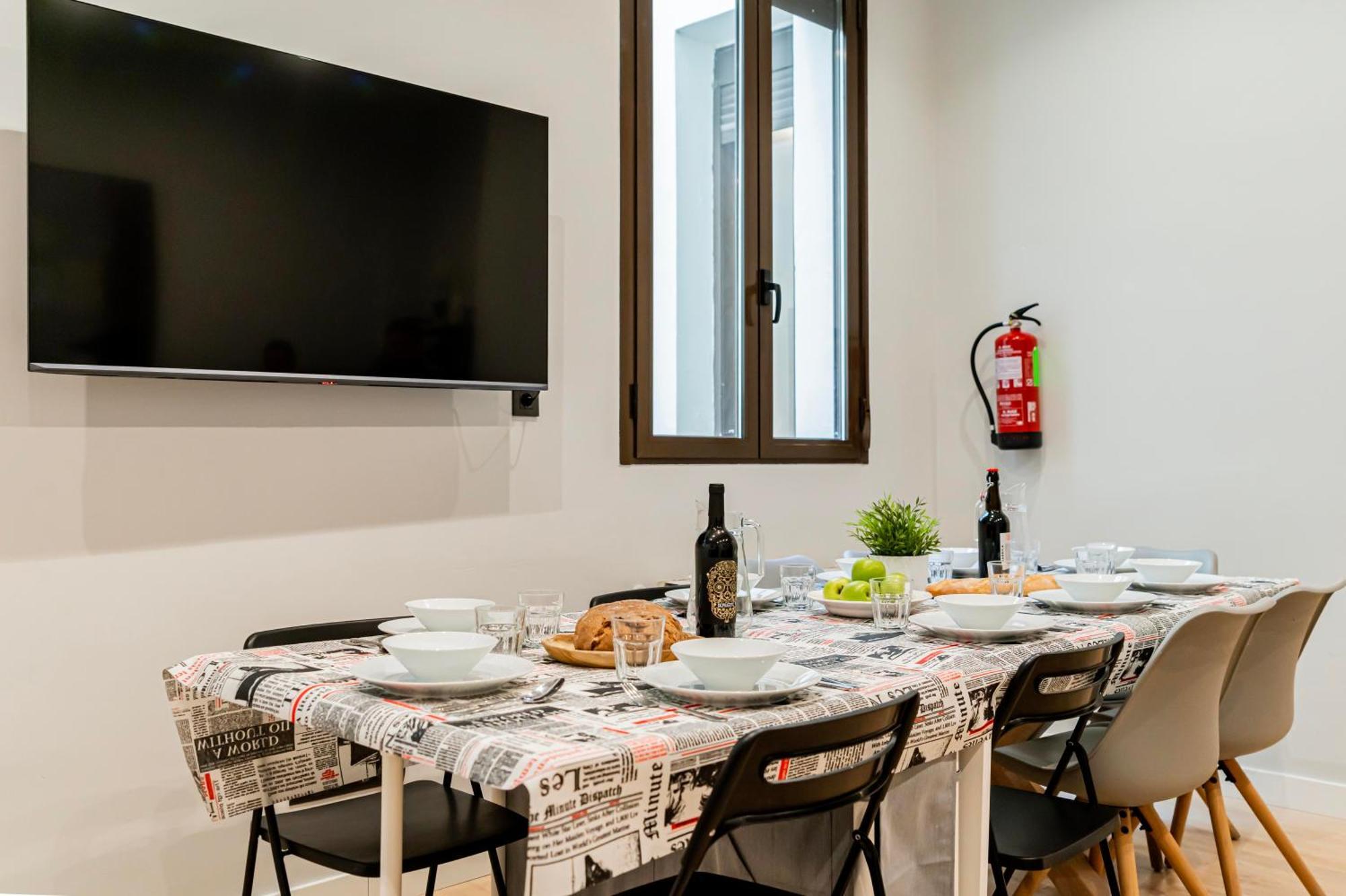 Atocha3 Superb Location - 4bedrooms 2 Baths * Madri