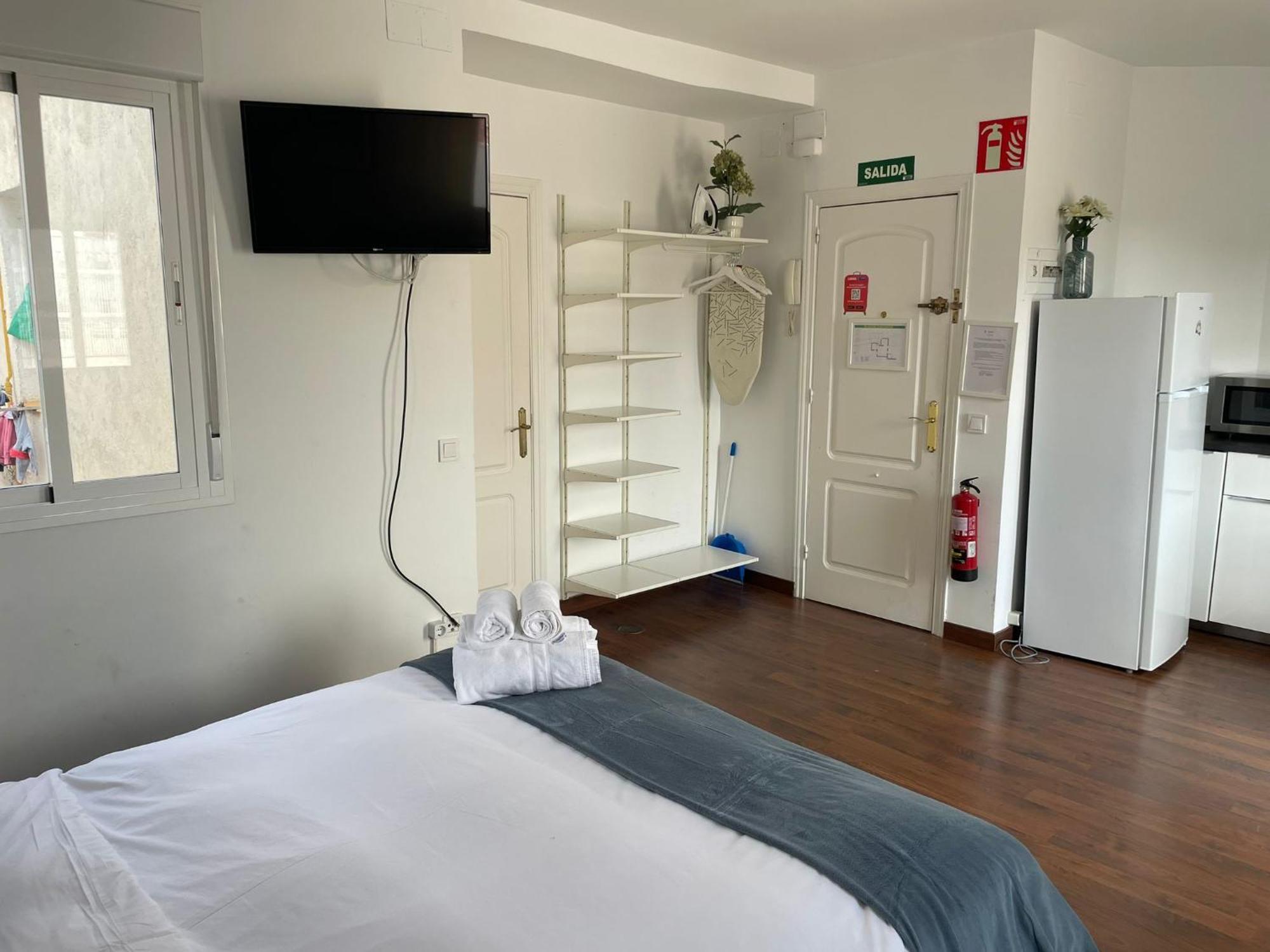 Estudio Con Terraza Ibizaretiro I Madrid