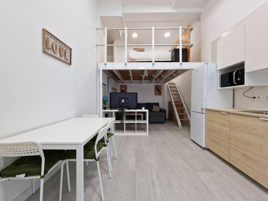 Seco Calle, Precisos Loft Super Equipado Cerca De Metro Pacifico Apartamento Madri