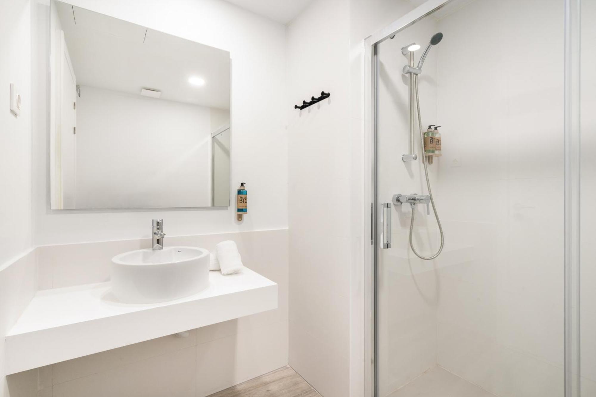 Dobo Homes - Eg13 Apartment Madrid