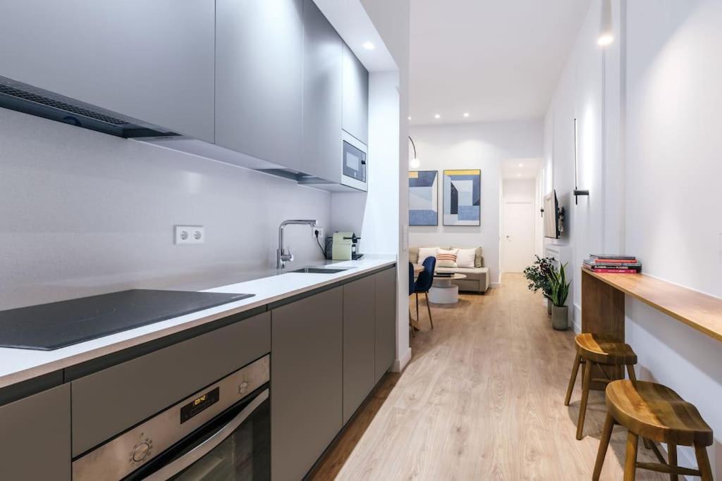 New Luxury Flat Next To Gran Via Apartment Madrid