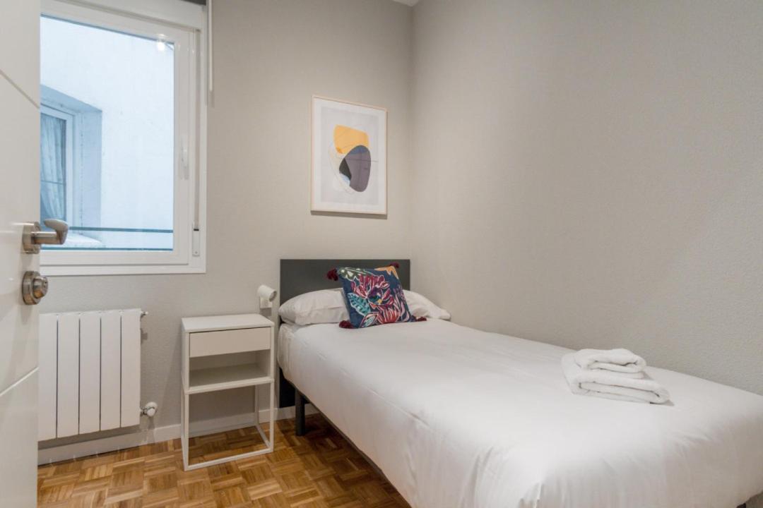 Apartment Wide & Modern- 3bd 1bth- Delicias