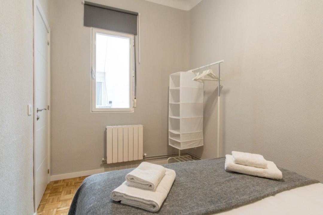 Apartment Wide & Modern- 3bd 1bth- Delicias *