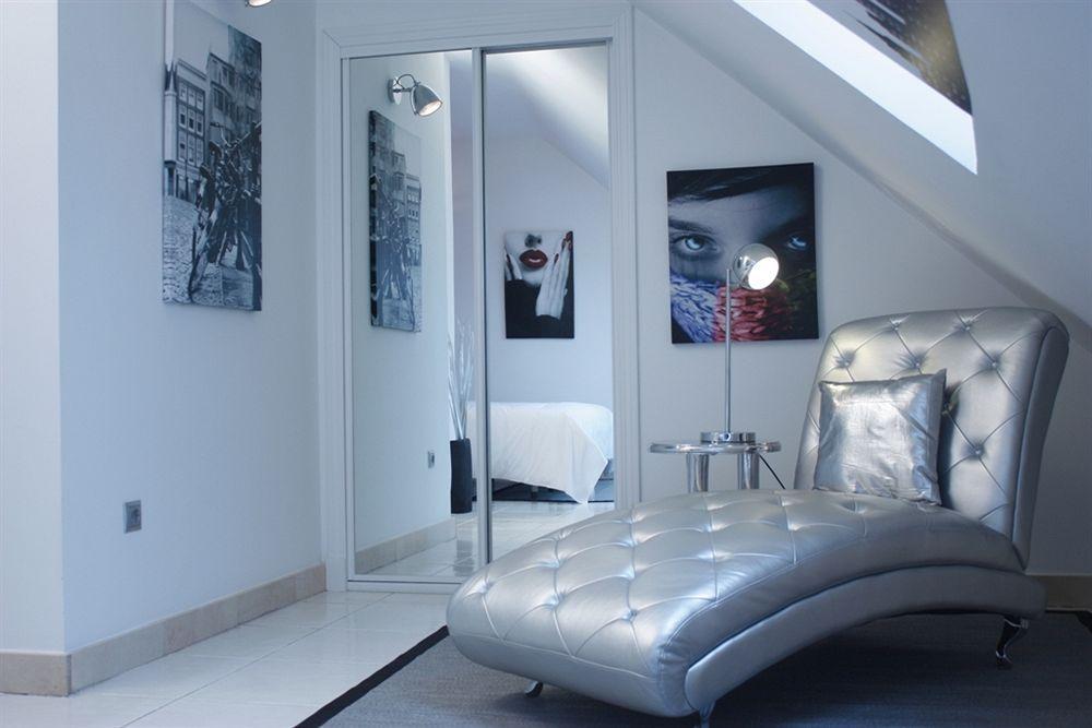 Apartment Wootravelling Plaza De Oriente Homtels *