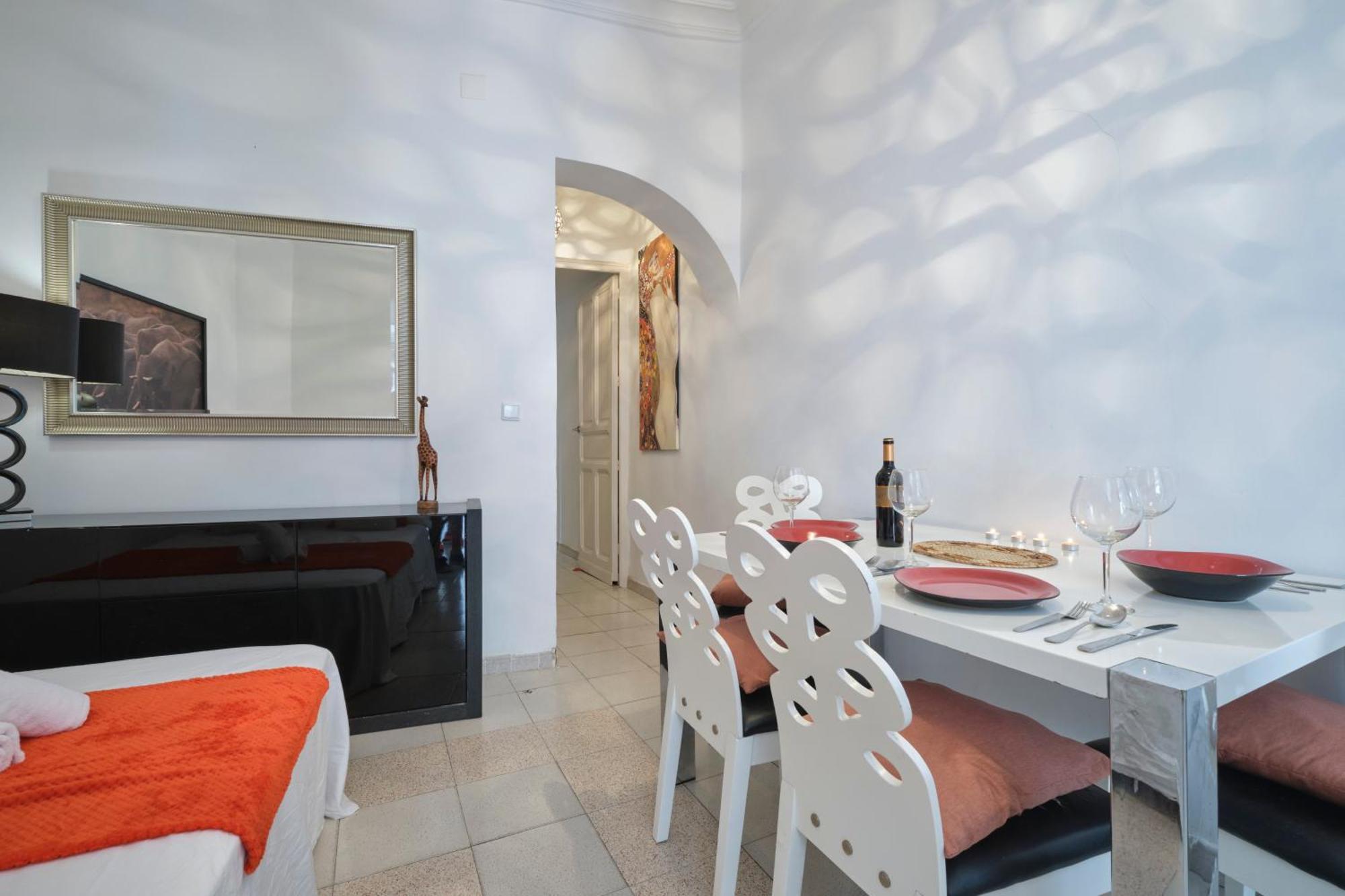 Apartment Precioso - Las Letras - Centro - 4 Camas, Balcon Encanto