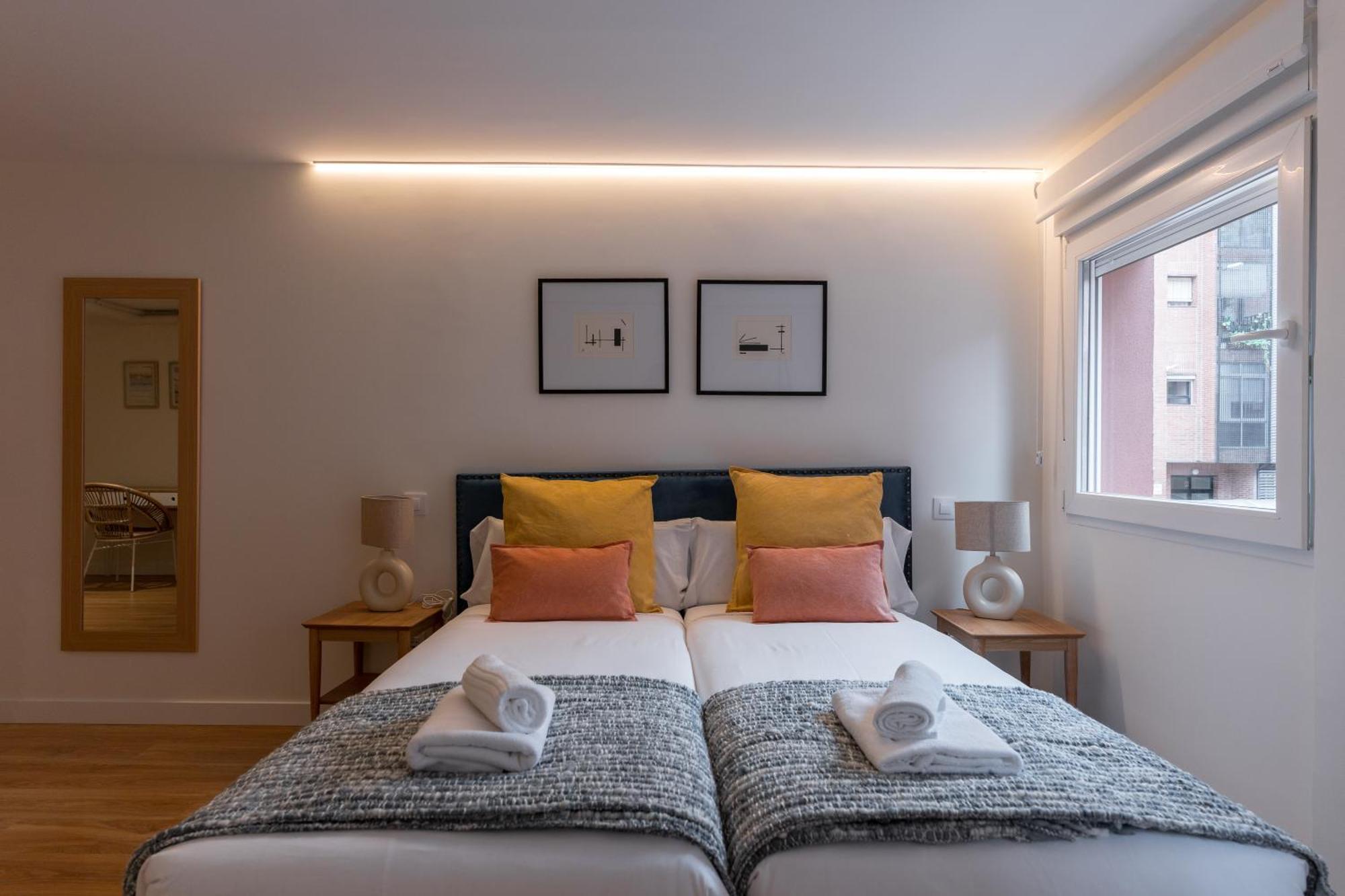 Apartment Bright And Cozy- 1d 1b- Plaza Castilla