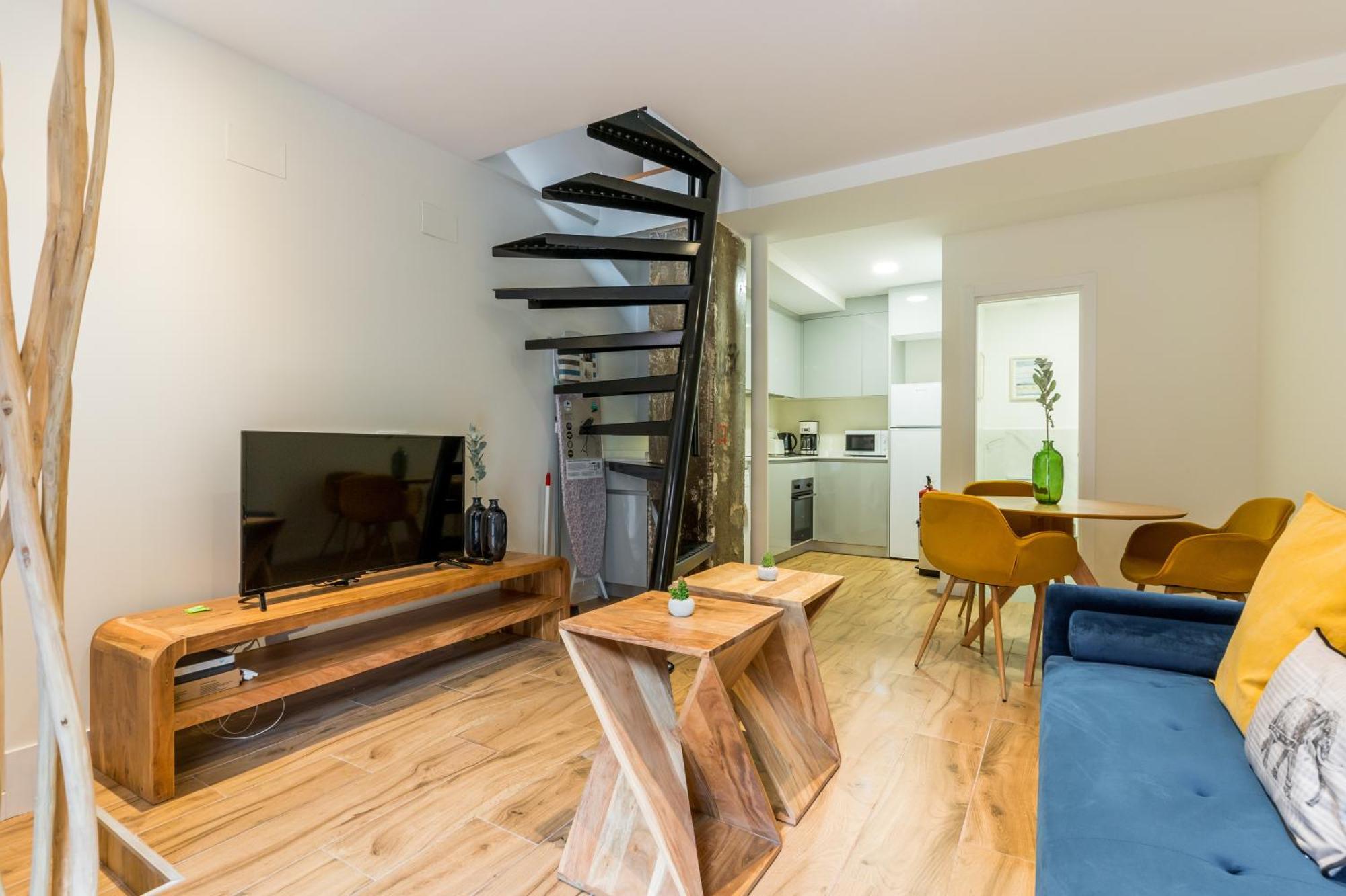Bright And Cozy- 1d 1b- Plaza Castilla Apartment