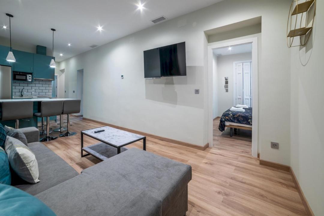 Apartamento 2 Bedrooms 1.5 Bathrooms Furnished - Justicia - Refurbished - Mintystay Madrid