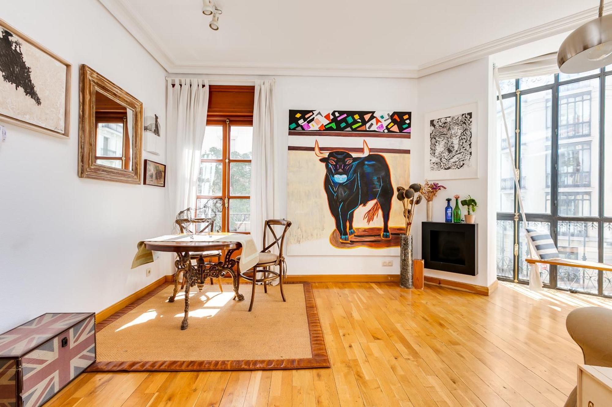 Luxury Around Serrano And Juan Bravo