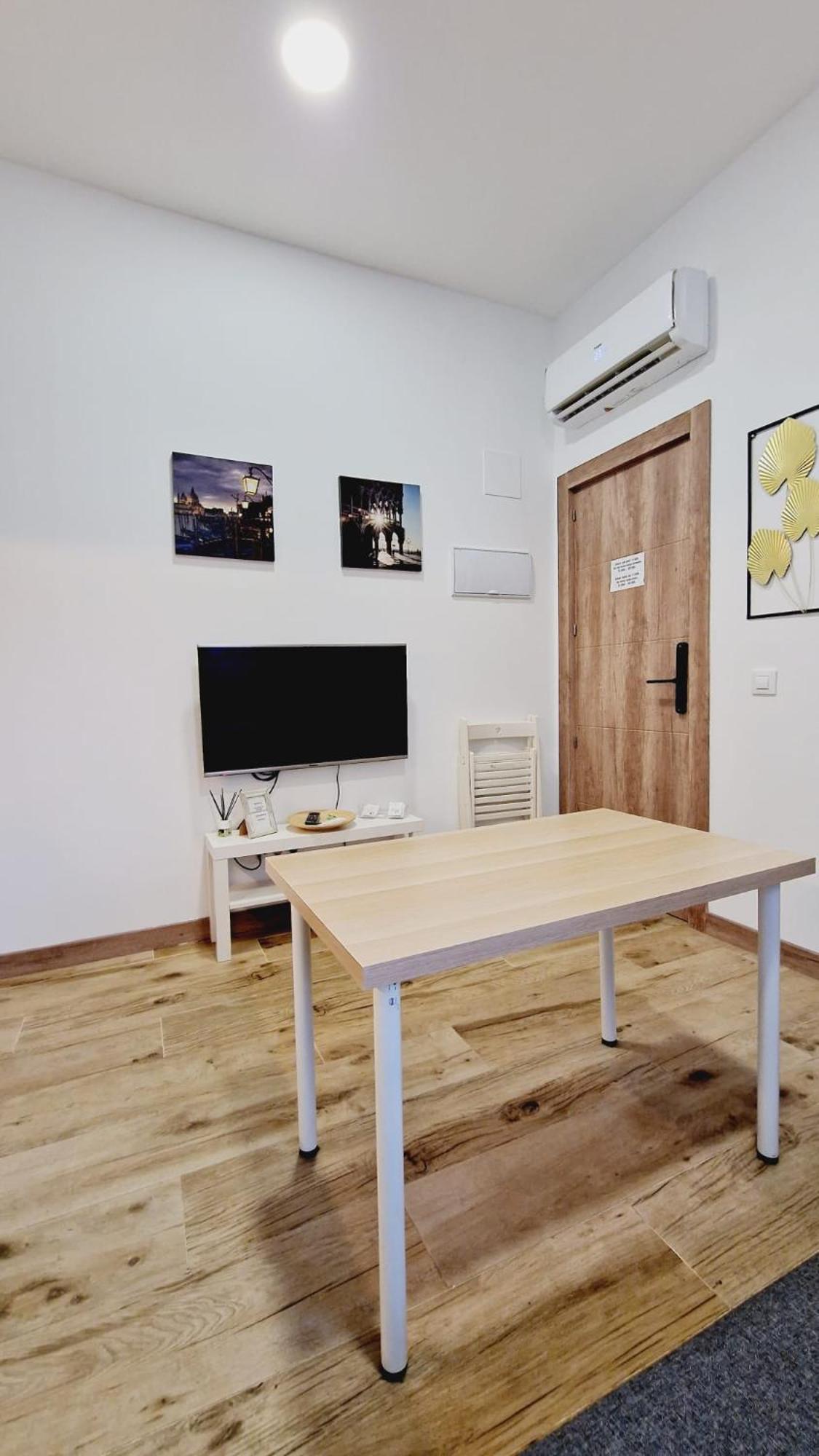 Oteiza Apartment