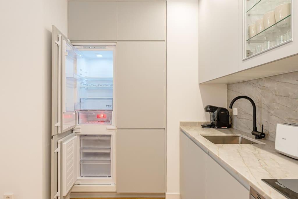 Apartment Gran Via Vi Calle Jacometrezo 2br 2bh *