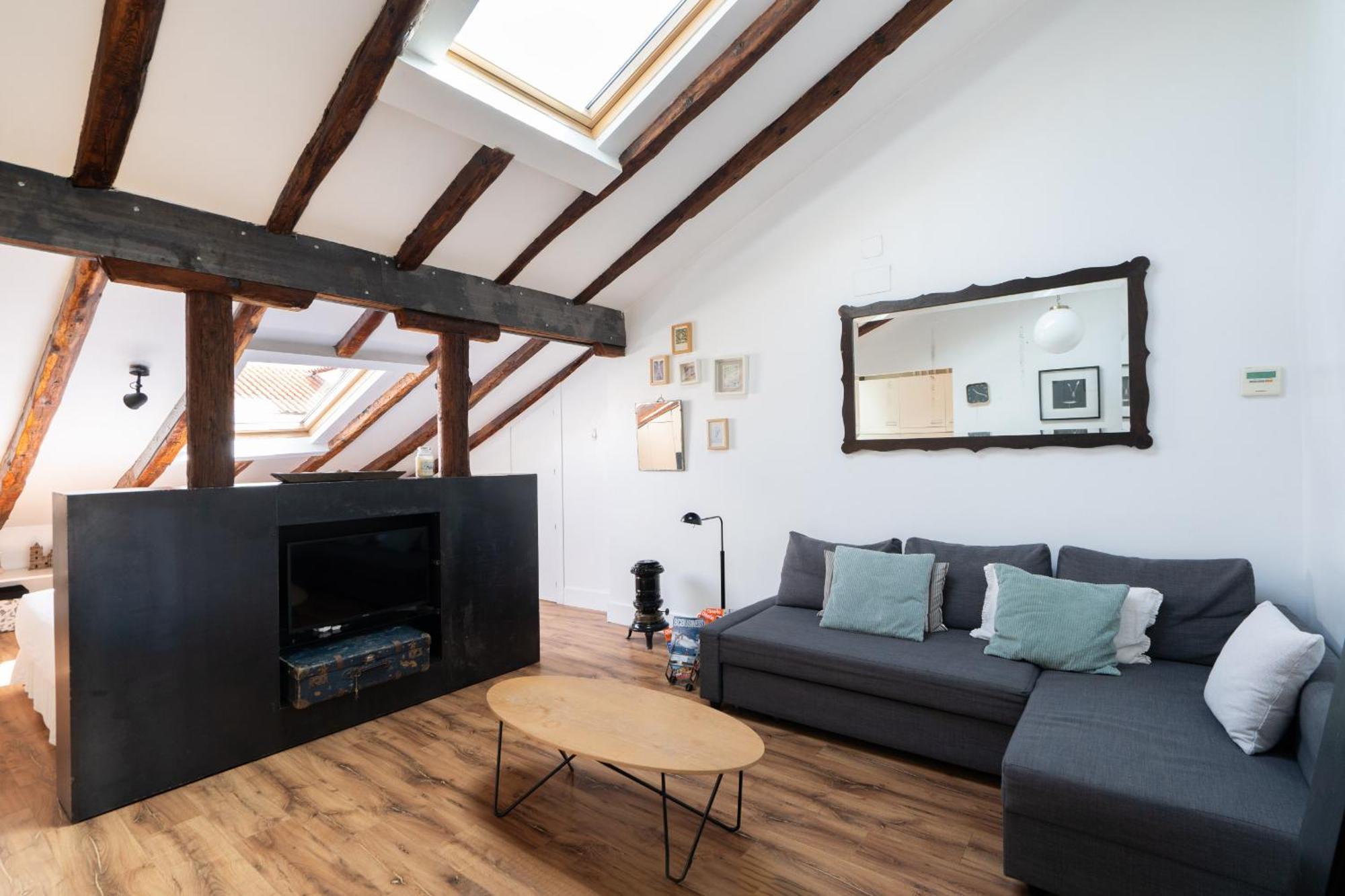 Apartamento En Alonso Martinez *