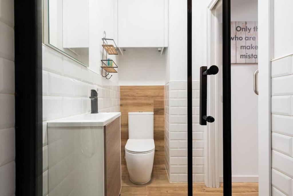 Stylish 1 Bedroom In Barrio Salamanca Madrid