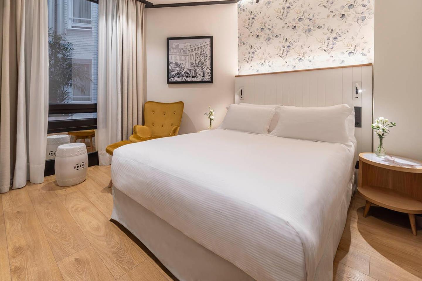 H10 Puerta De Alcala Hotel 4*