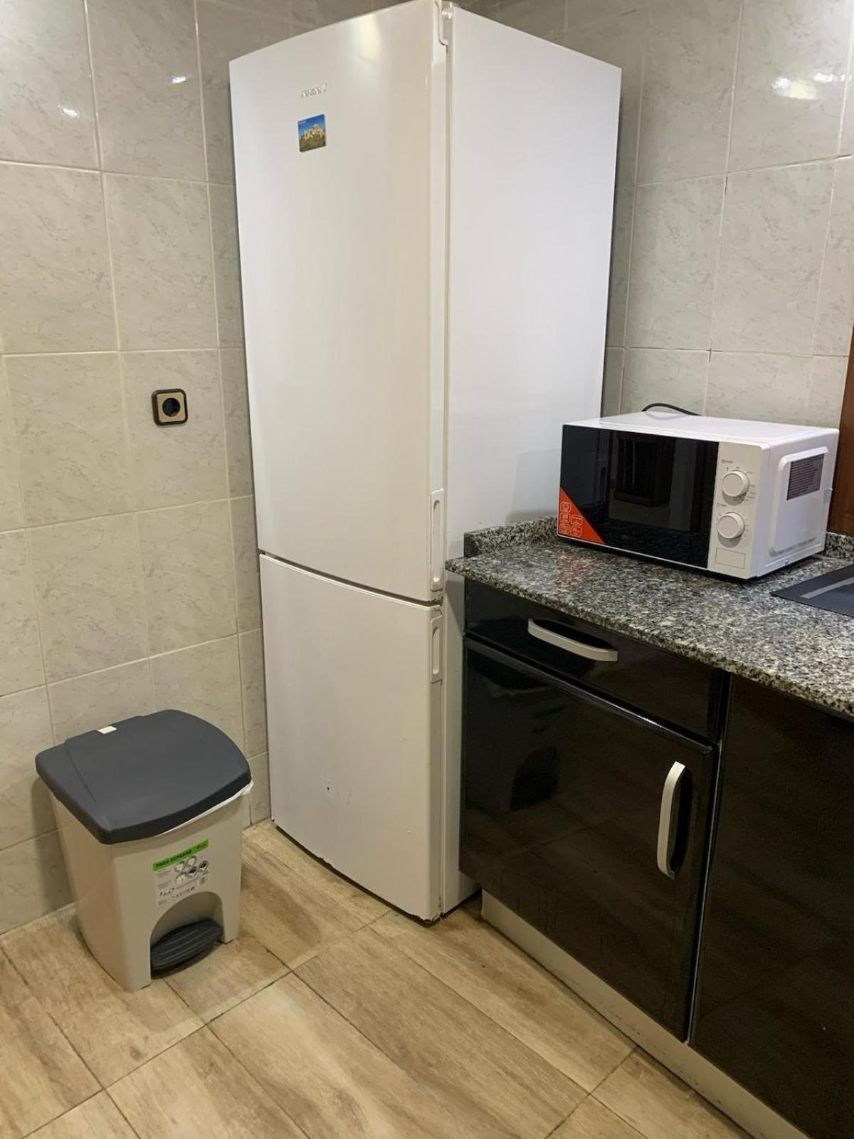 Apartamento Completo Para 8 Personas A 5 Minutos Del Aeropuerto E Ifema Lejlighed