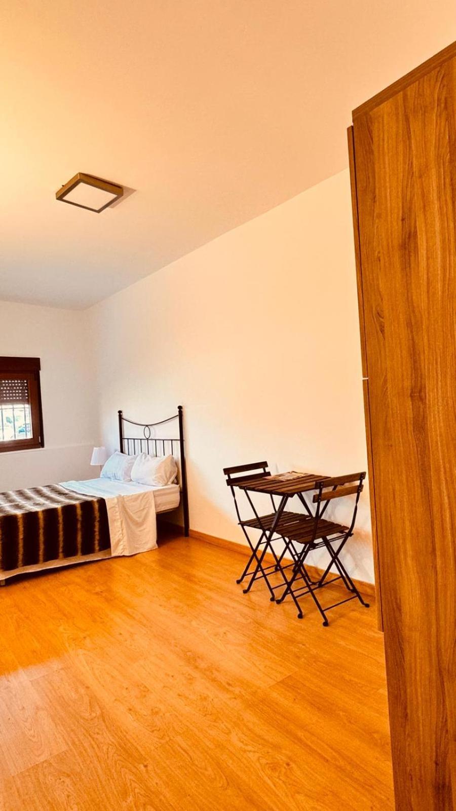Lejlighed Apartamento Completo Para 8 Personas A 5 Minutos Del Aeropuerto E Ifema