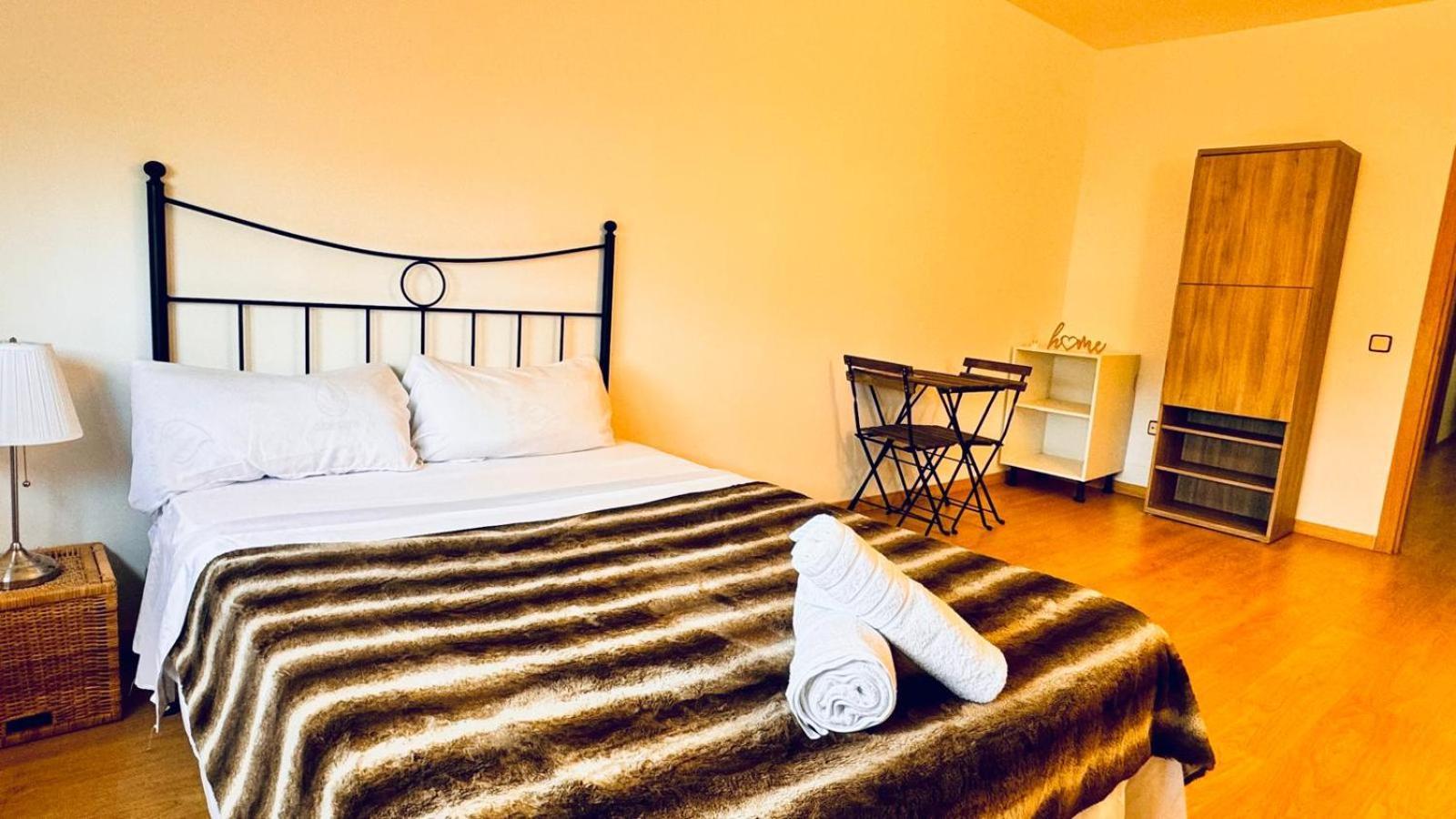Lejlighed Apartamento Completo Para 8 Personas A 5 Minutos Del Aeropuerto E Ifema