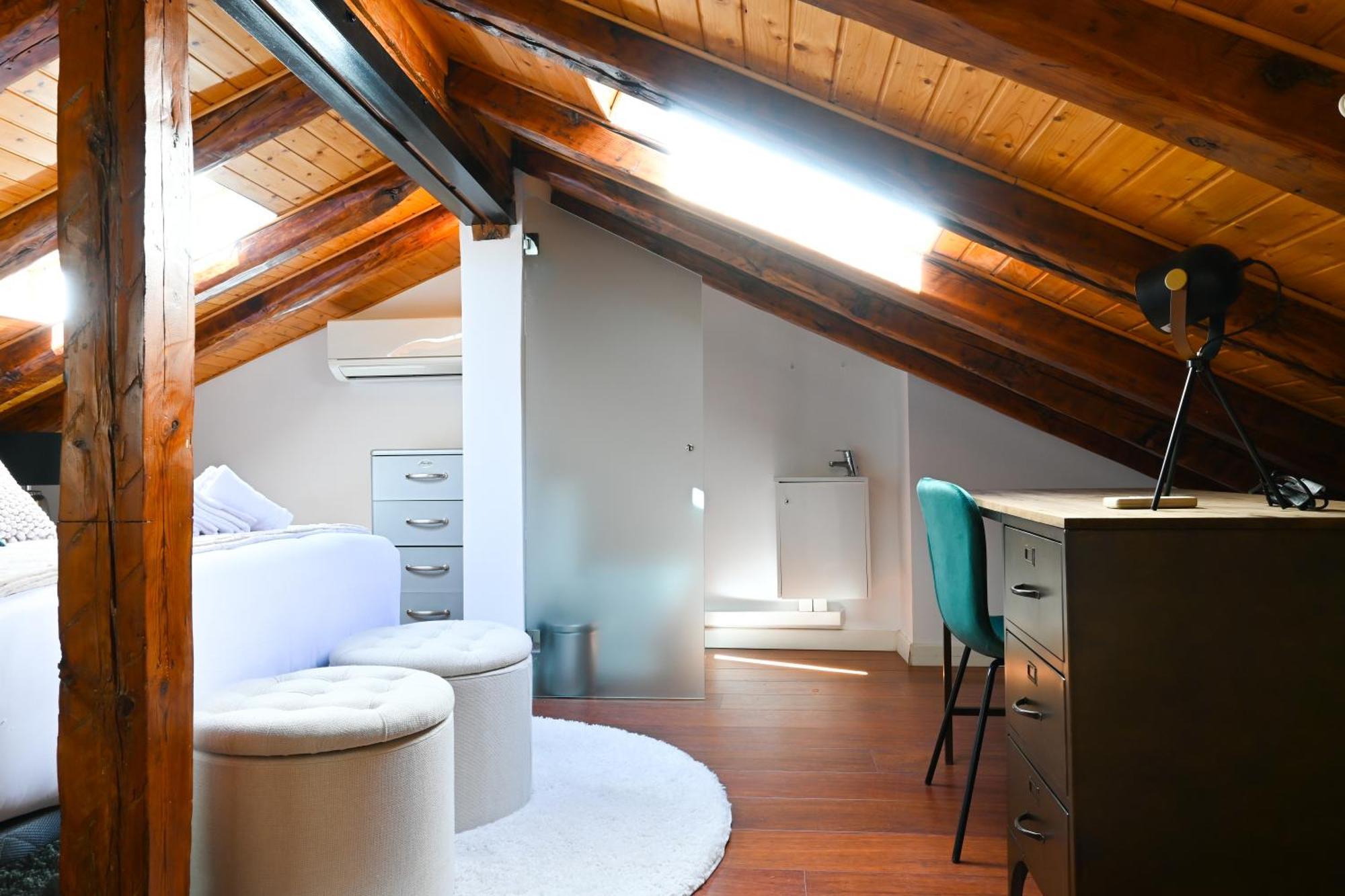 Apartamento For You Apartamento De Dos Con Terraza En El Corazon De Malasana Ecl4ºa Madri