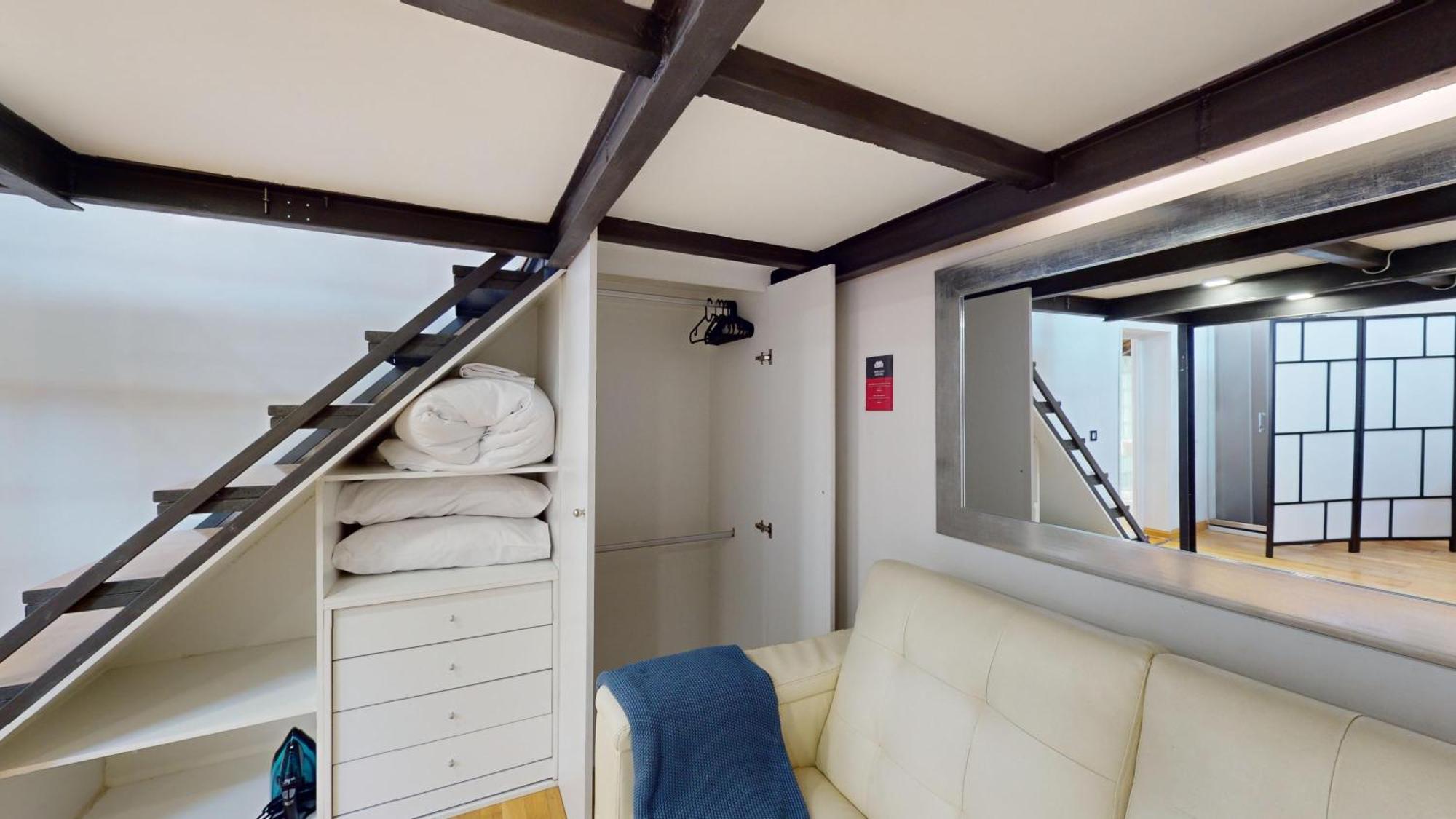 Fuencarral Apartment *
