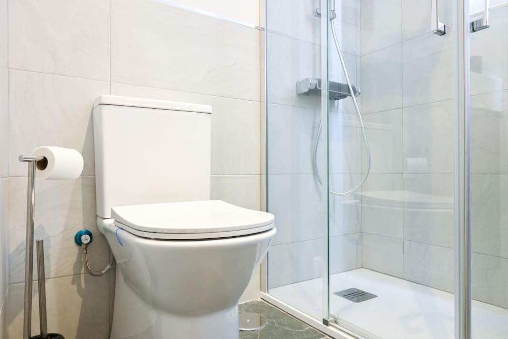 Apartamento For Temporal Espacioso De Tres En Ore51 Madri