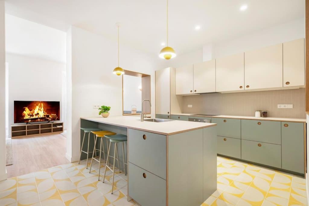 Chueca Fuencarral - 5 Bdrms 5 Baths 12 Pax Apartment Madrid