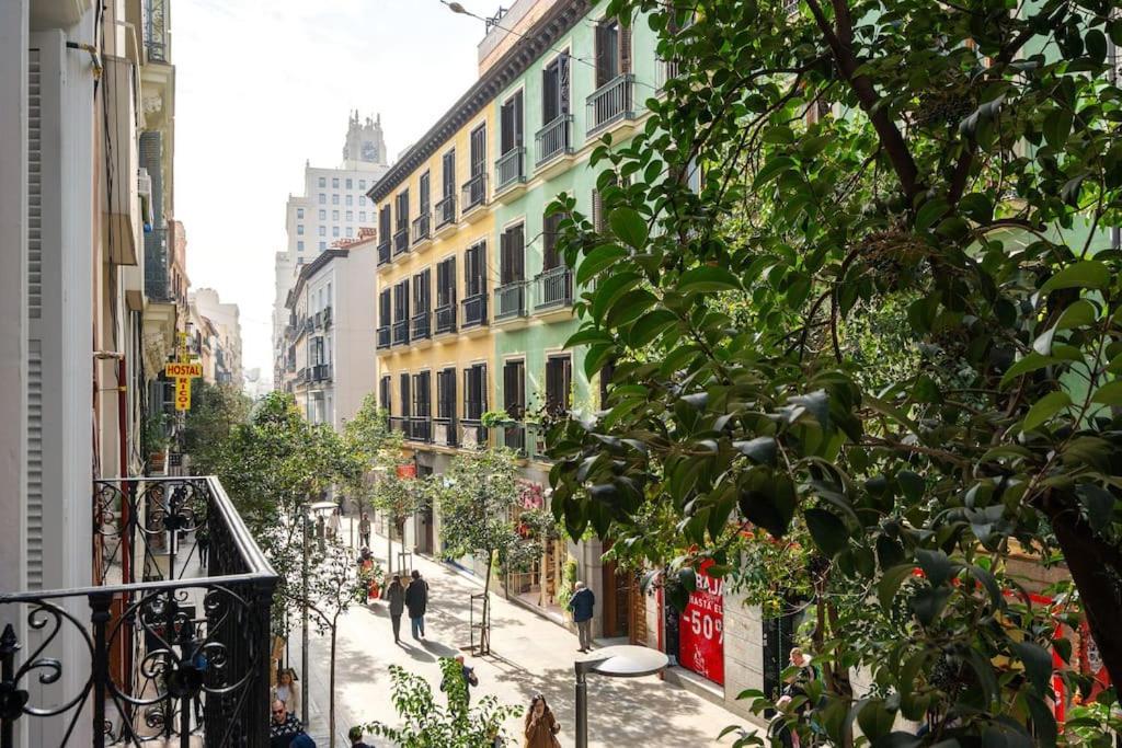 Apartment Chueca Fuencarral - 5 Bdrms 5 Baths 12 Pax Madrid