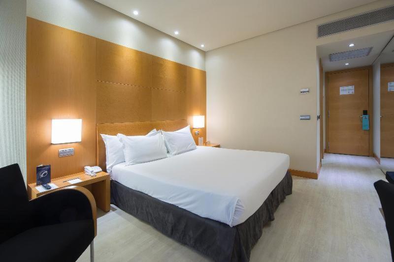 Silken Puerta 4* Madri