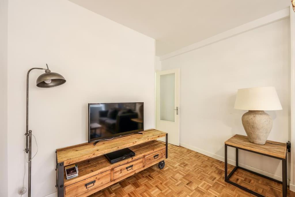 Apartment Urban Oasis In - Steps From River Manzanares Madrid