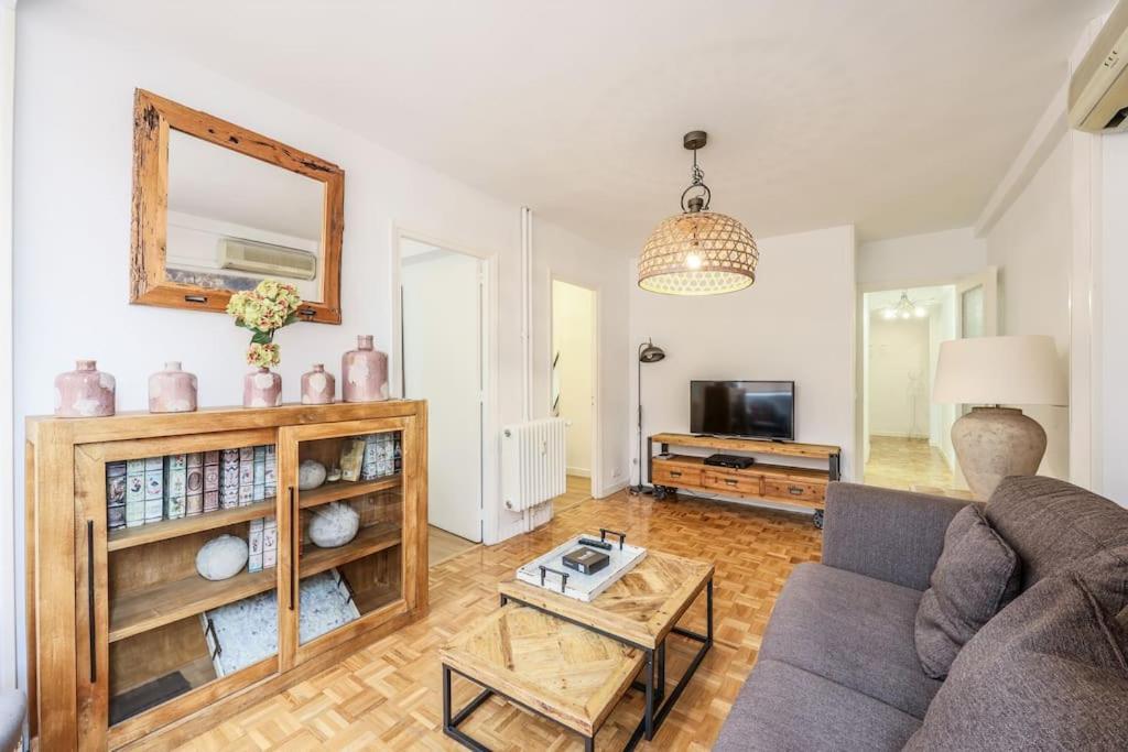 Apartment Urban Oasis In - Steps From River Manzanares