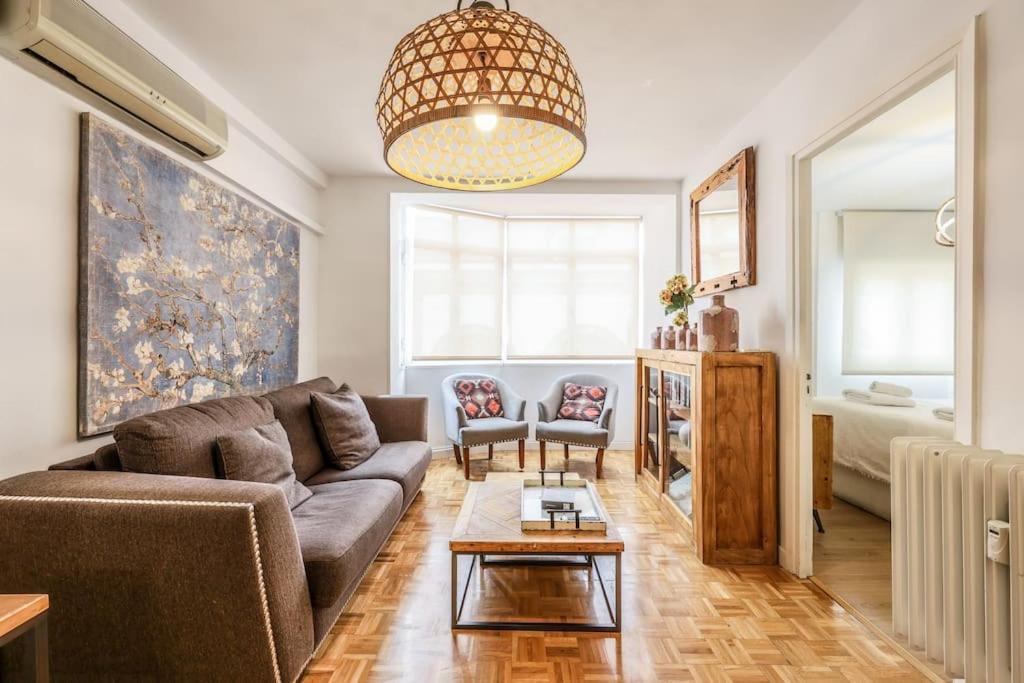 Urban Oasis In - Steps From River Manzanares Apartment Madrid