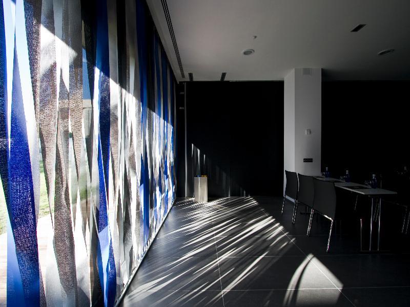 Axor Feria Hotel 4*