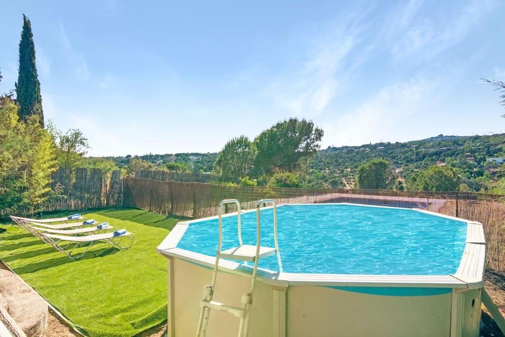 Villa Cozy Wood Cabin, Casino, Pool, 25 Min To Center