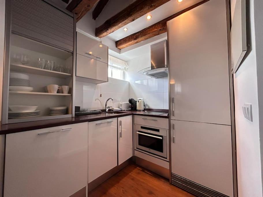 Emblematic Flat In - Arenal Apartment