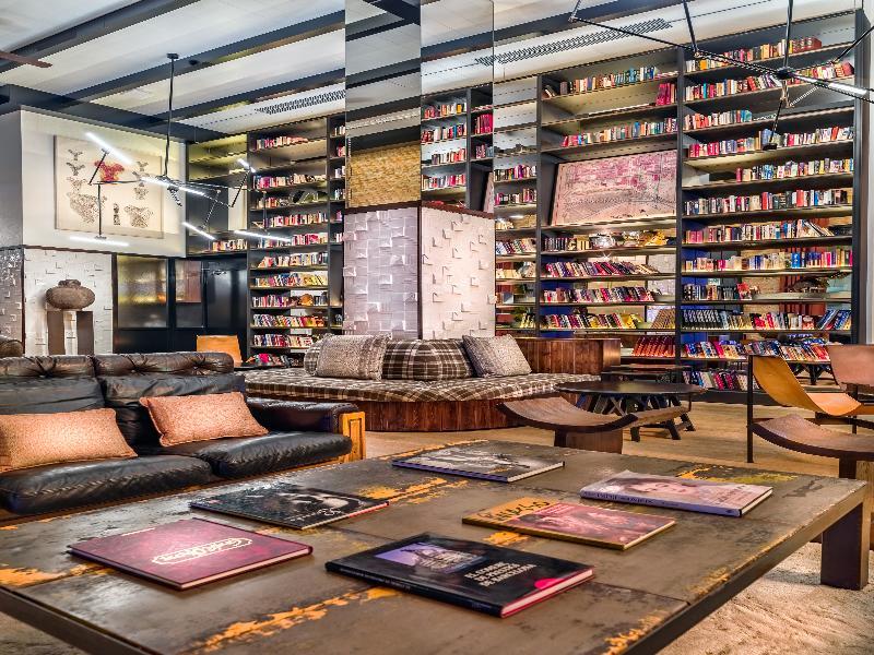 H10 Tribeca Hotel 4*