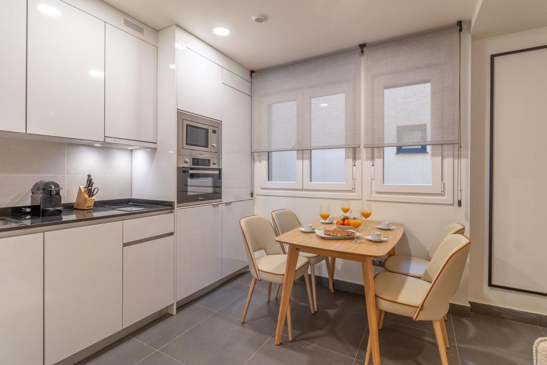 Modern In La Latina For 3 - Vibrant Location Latina Toledo Vii Apartment Madrid