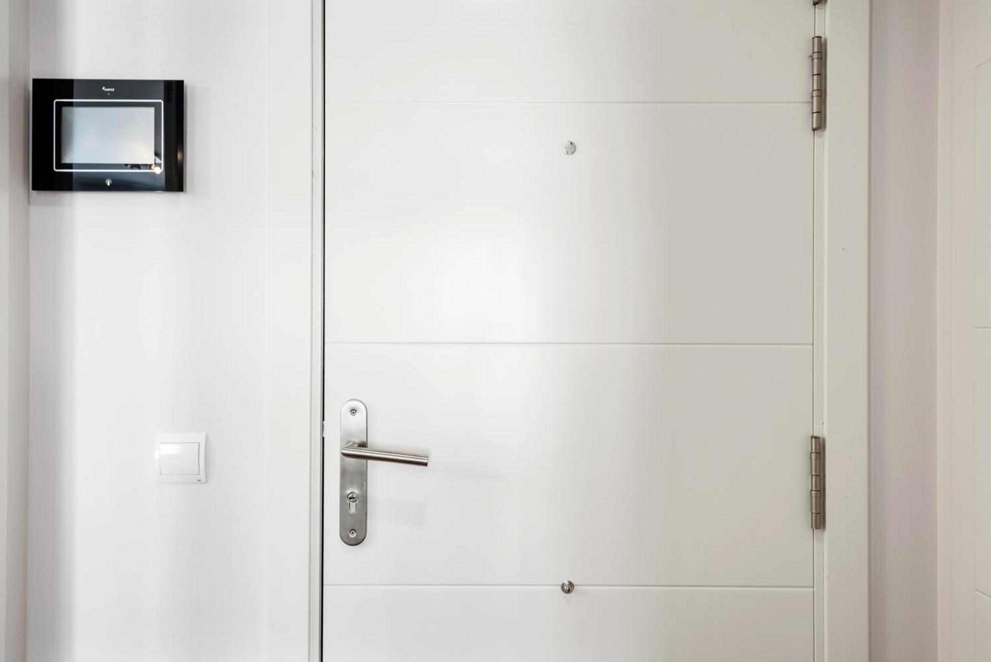 Modern 2 Bedroom Near Retiro Close To Metro *
