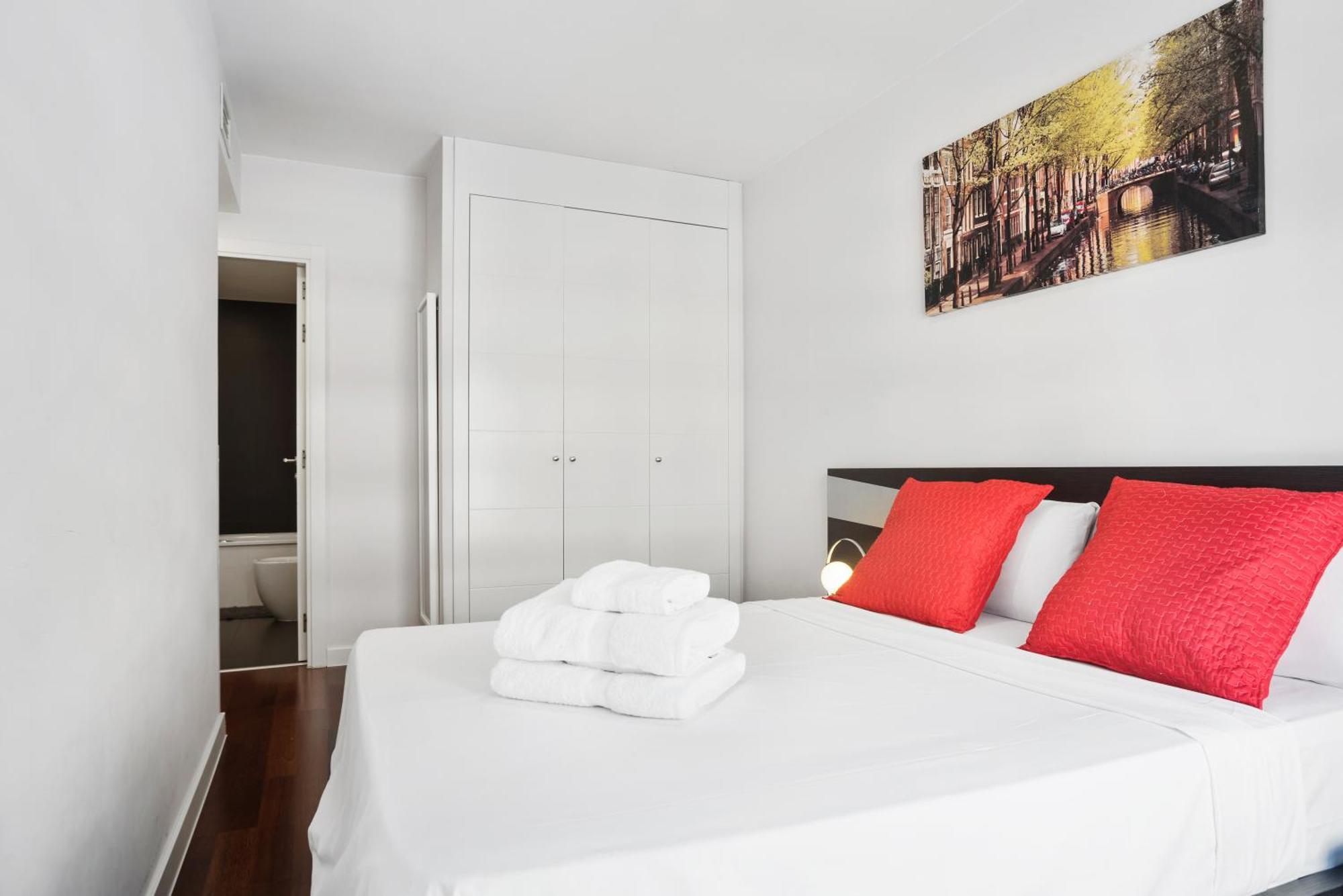 Modern 2 Bedroom Near Retiro Close To Metro *