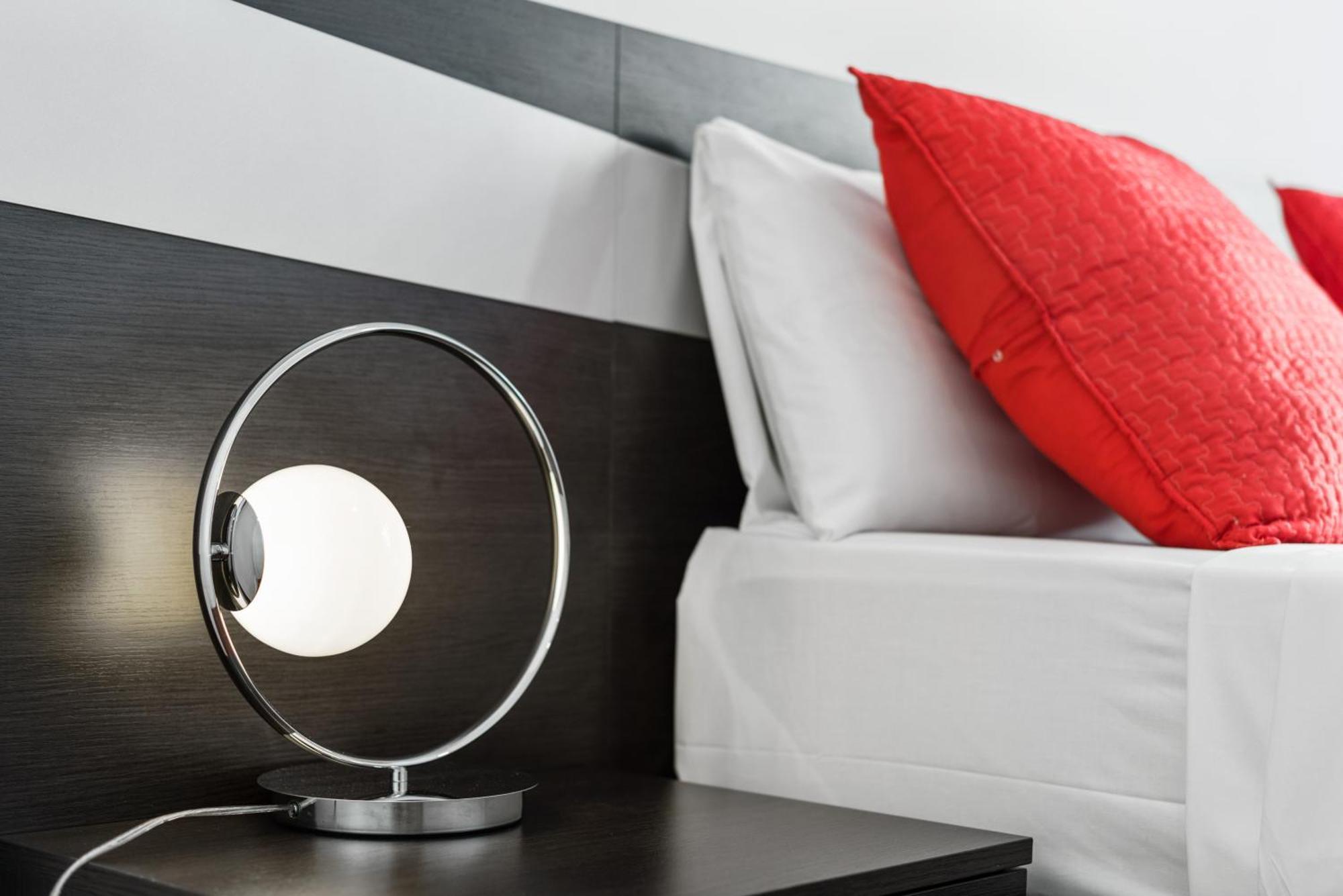 Modern 2 Bedroom Near Retiro Close To Metro Apartamento