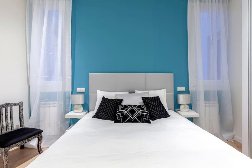 Tasteful Centre Rios Rosas - Business Ready Apartment