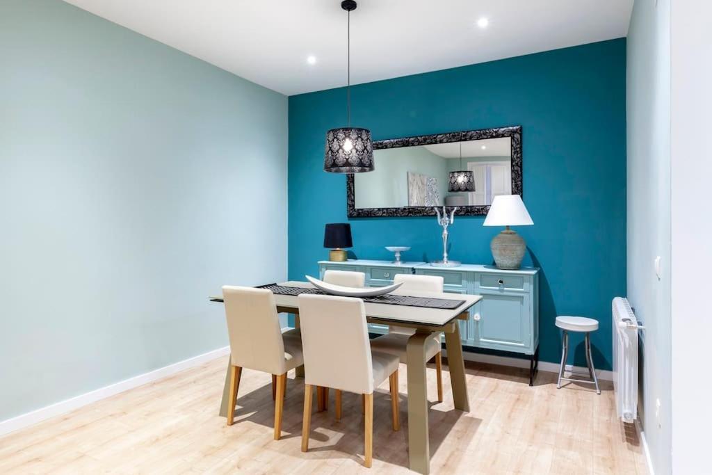 Tasteful Centre Rios Rosas - Business Ready Apartment