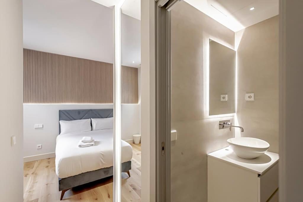 New Amazing 12 Ppl Chamberi Apartment