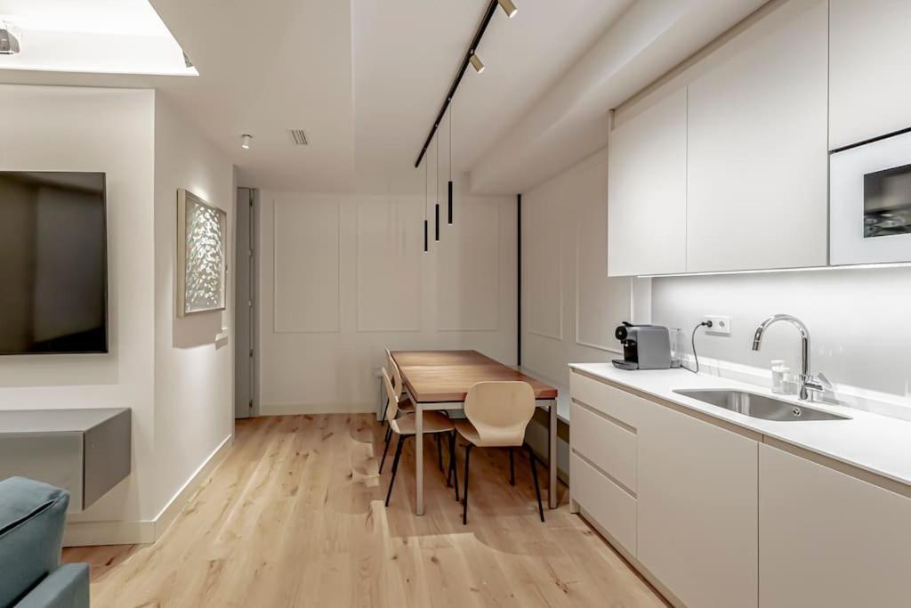 New Amazing 12 Ppl Chamberi Apartment Madrid