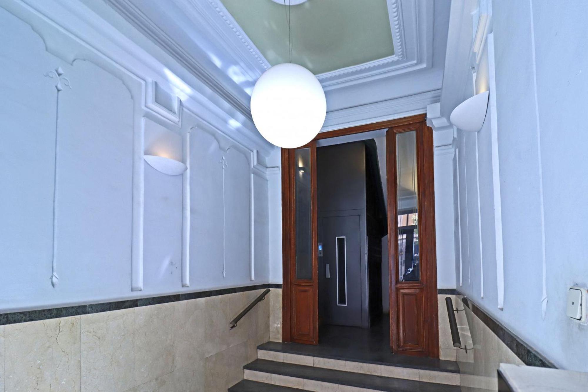 Apartment House Of Arts - Justicia