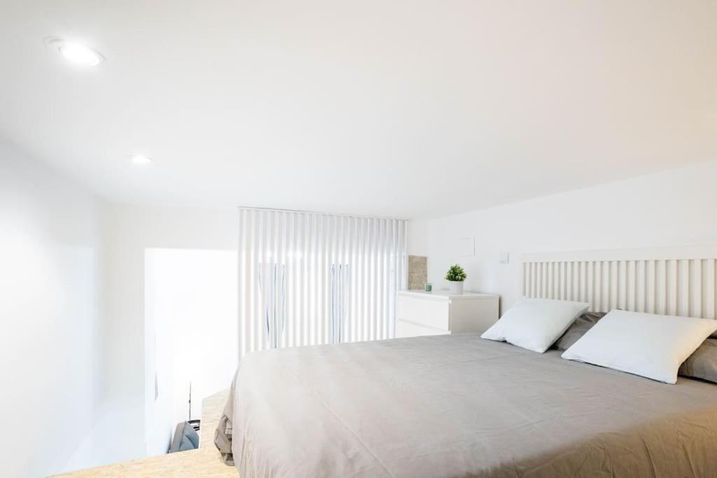 Loft Reformado En Marques De Vadillo Con Patio Privado * Madrid
