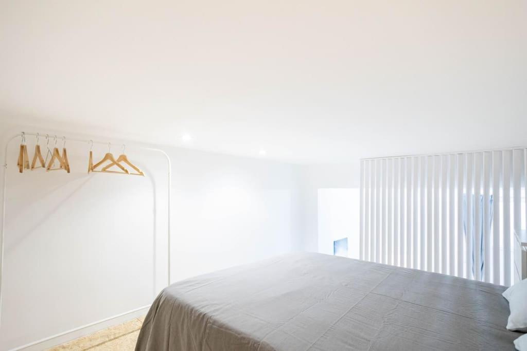 Apartment Loft Reformado En Marques De Vadillo Con Patio Privado Madrid