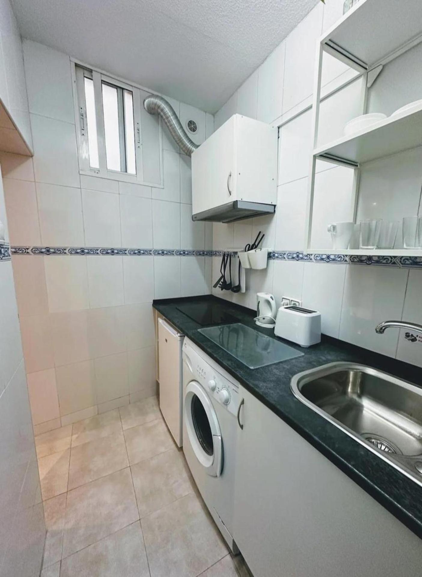 Charm -city Center- Calle Zurita Apartment